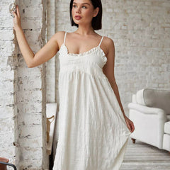 Vestido largo color albaricoque con tirantes de encaje, pijama ponible