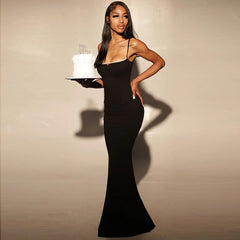 Vestido largo ajustado de encaje con parte superior de tubo y tirantes con costuras florales