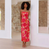 Vestido tubo de satén con espalda descubierta y elegante de Socialite