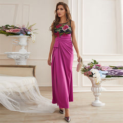 Elegantes Partykleid mit Applikationen und hohem Bund