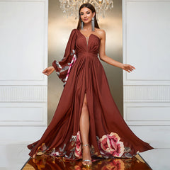 Vestido largo de gasa con diseño de manga corta y aberturas laterales