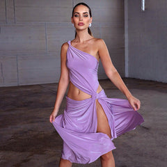 Vestido sin mangas con abertura alta y vendaje