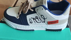 Zapatos casuales de plataforma con cordones y estampados