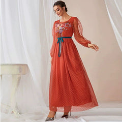 Vestido informal de malla con parches y lazo