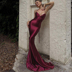 Solid Color Backless Hip Slimming Long Strap Dress