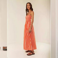 Vestido casual con escote descubierto y tirantes