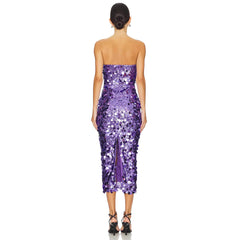 Vestido de fiesta con escote tubo y espalda descubierta, con abertura en la parte posterior