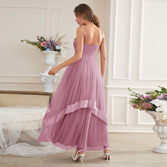 Vestido largo de organza con encaje y malla bordada y tirantes finos