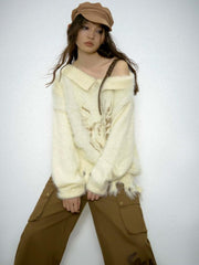 Schulterfreier Strickpullover im Distressed-Look