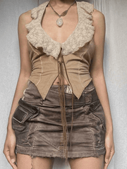 Neckholder-Tanktop mit Spitzeneinsatz und Schnürung vorne