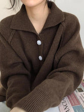 Suéter de punto vintage con botones en la parte delantera