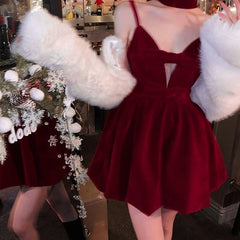 Vestido halter de terciopelo rojo
