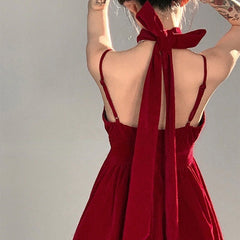 Vestido halter de terciopelo rojo