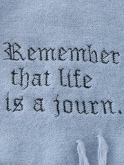 Zerrissene Pullunderweste mit Quasten