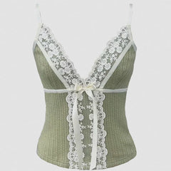 Camisole-Tops mit Schleifen- und Spitzenbesatz