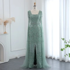 Türkisfarbenes Abendkleid mit Cape-Ärmeln