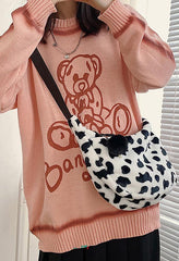 Bolso de hombro con estampado de leopardo peludo