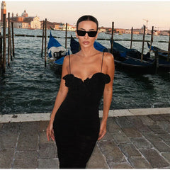 Sleeveless Black Ruffle Edge Bodycon Pleated Dress