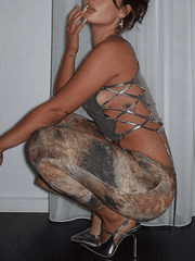 Kurzes Tanktop in Metallic-Optik mit seitlicher Schnürung