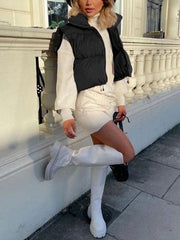 Ärmellose, kurze Pufferjacke