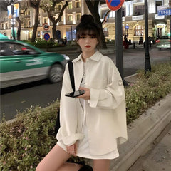 Cordhemd mit Smiley-Stickerei