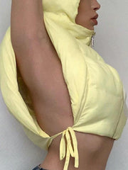 Chaqueta sin mangas con capucha y cordones de color liso