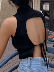 Geripptes, kurzes Tanktop mit Bindeband hinten