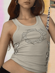 Kurzes Tanktop mit Tribal-Flammen-Print