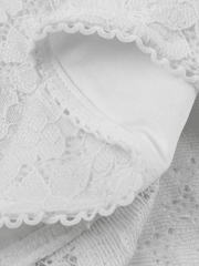 Weißes kurzes Tanktop aus Spitze