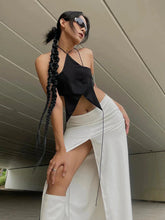 Rückenfreies Oberteil mit Schnürung im Y2k-Stil mit Stern