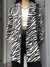Langer Blazer mit Zebra-Print