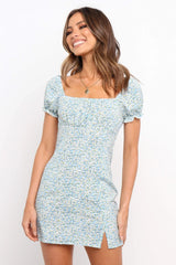 Vestido estampado de manga corta con cuello cuadrado para vacaciones