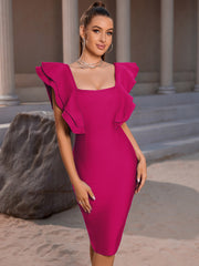 Vestido de fiesta ajustado con volantes y mangas de mariposa