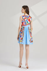 Vestido ajustado con cuello redondo, estampado y vuelo, de cintura alta y corte A