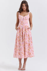 Vestido de tirantes estampado sin espalda con abertura y largo medio para