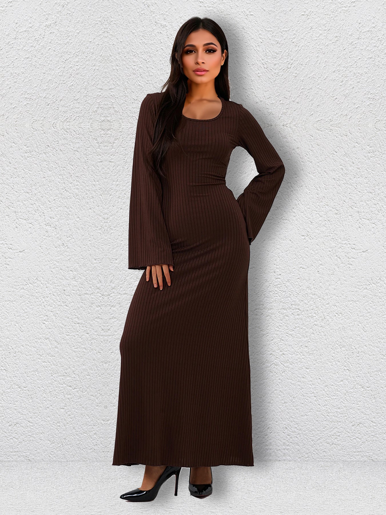 Vestido de manga larga con escote en U y tiras en las axilas grandes