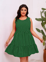 Vestido holgado de lunares, sin mangas, con cuello redondo y dobladillo grande con volantes