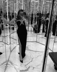 Vestido negro elástico, adelgazante, con abertura larga y escote en V y parte superior de tubo