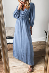 Vestido largo Myosotis Chambray con escote en V profundo y mangas con brazalete