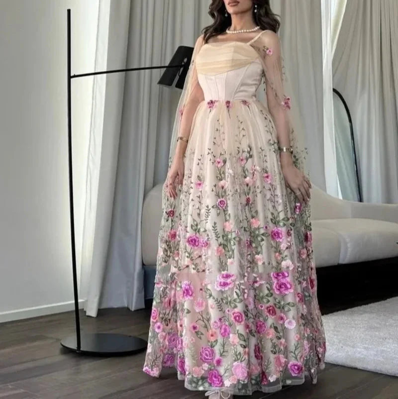 Embroidery Floral Luxury Prom Dresses With Tulle Shawl