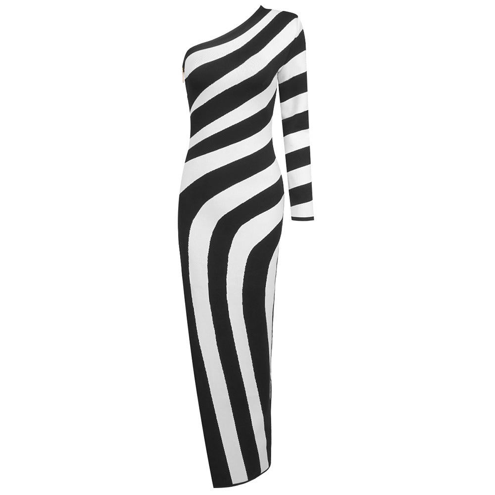 Vestido de un solo hombro con abertura alta y rayas blancas y negras, sencillo, estilo vendaje