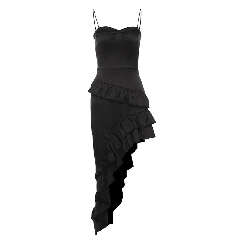 Vestido tipo honda con abertura asimétrica irregular y volantes sin espalda