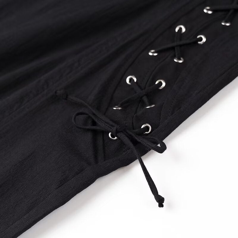 Vestido largo elegante con cordones y tirantes