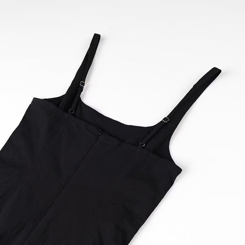 Vestido largo elegante con cordones y tirantes