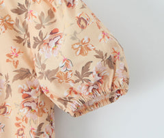 Vestido de fiesta ajustado con escote en V y estampado de posicionamiento