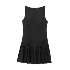Cuello redondo sin mangas con lazo