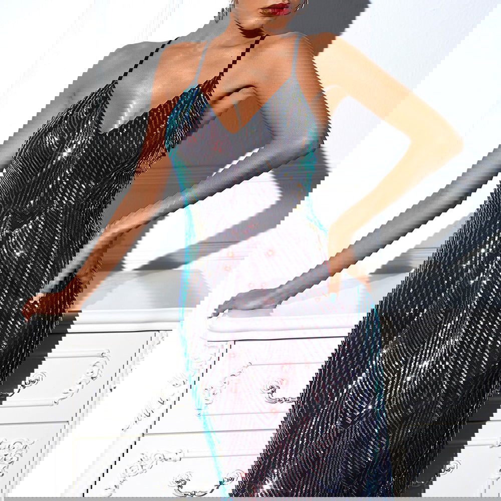 Vestido retro con tirantes finos y espalda descubierta