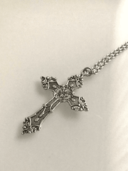 Collar de cruz barroca vintage