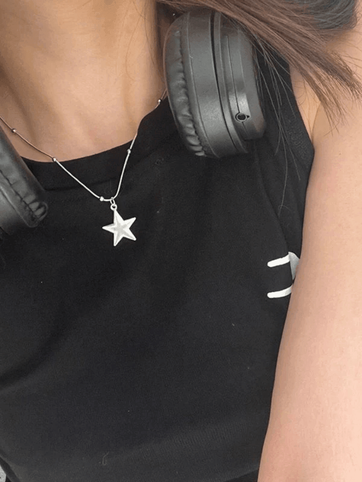 Collar vintage de estrella punk en plata