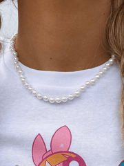 Simple faux pearl necklace